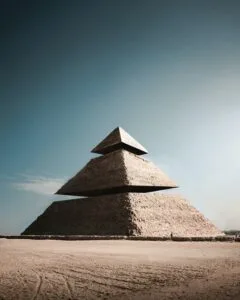 Piramida lui Maslow - Piramida Nevoilor Umane - 3 Cum ma ajuta pe mine piramida lui Maslow să mă dezvolt?